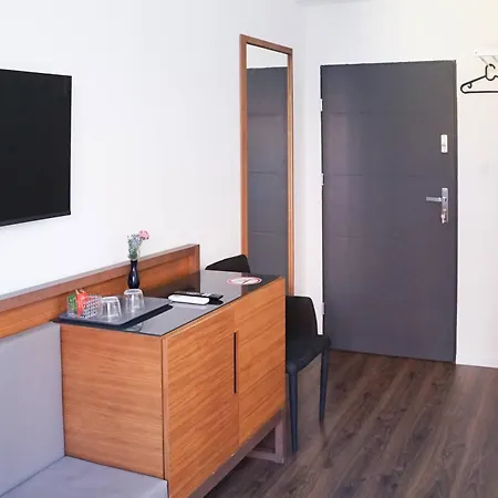 Πανσιόν Centrum 3*