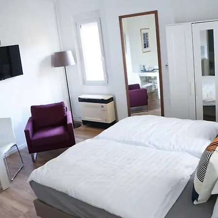 Πανσιόν Centrum 3*