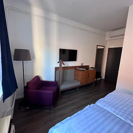 Centrum Πανσιόν