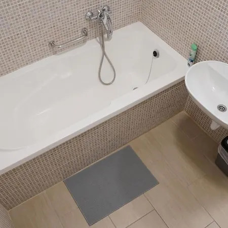 Centrum Πανσιόν 3*